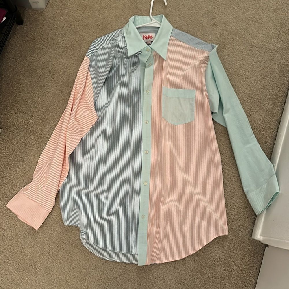 Solid And Striped Newbutton Down Large - image 2